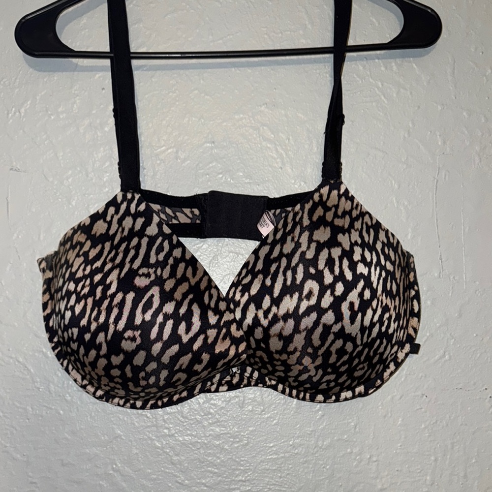 Victoria's Secret Black and Cream Animal Print Bra